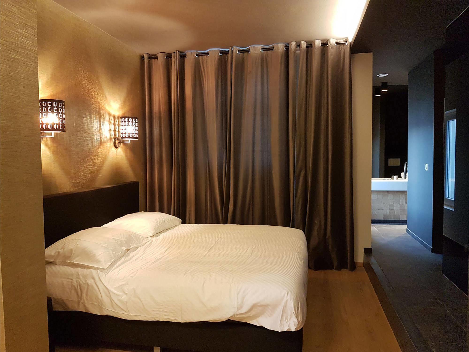 Hotel Goodnight Antwerpen Exteriör bild