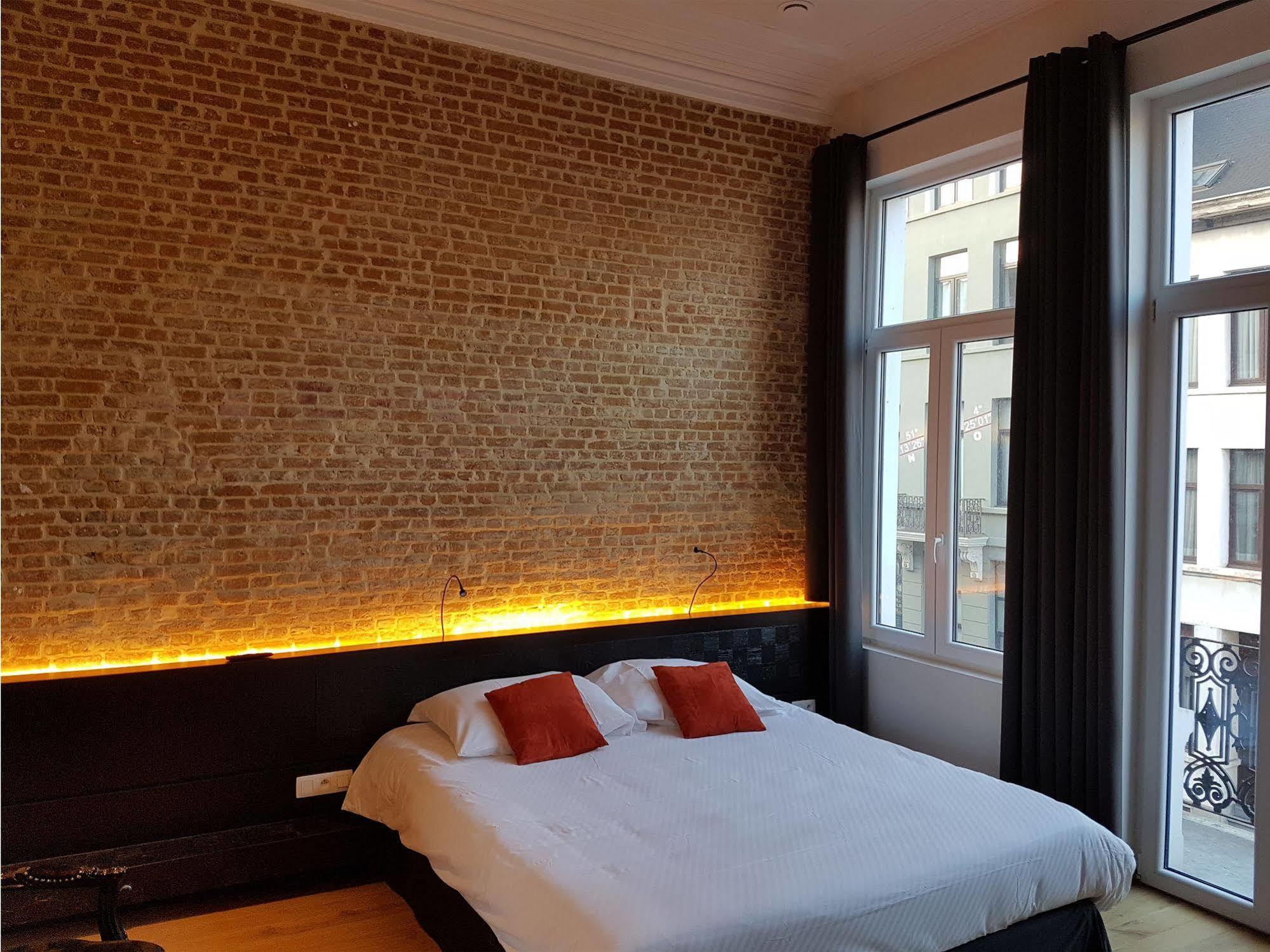 Hotel Goodnight Antwerpen Exteriör bild